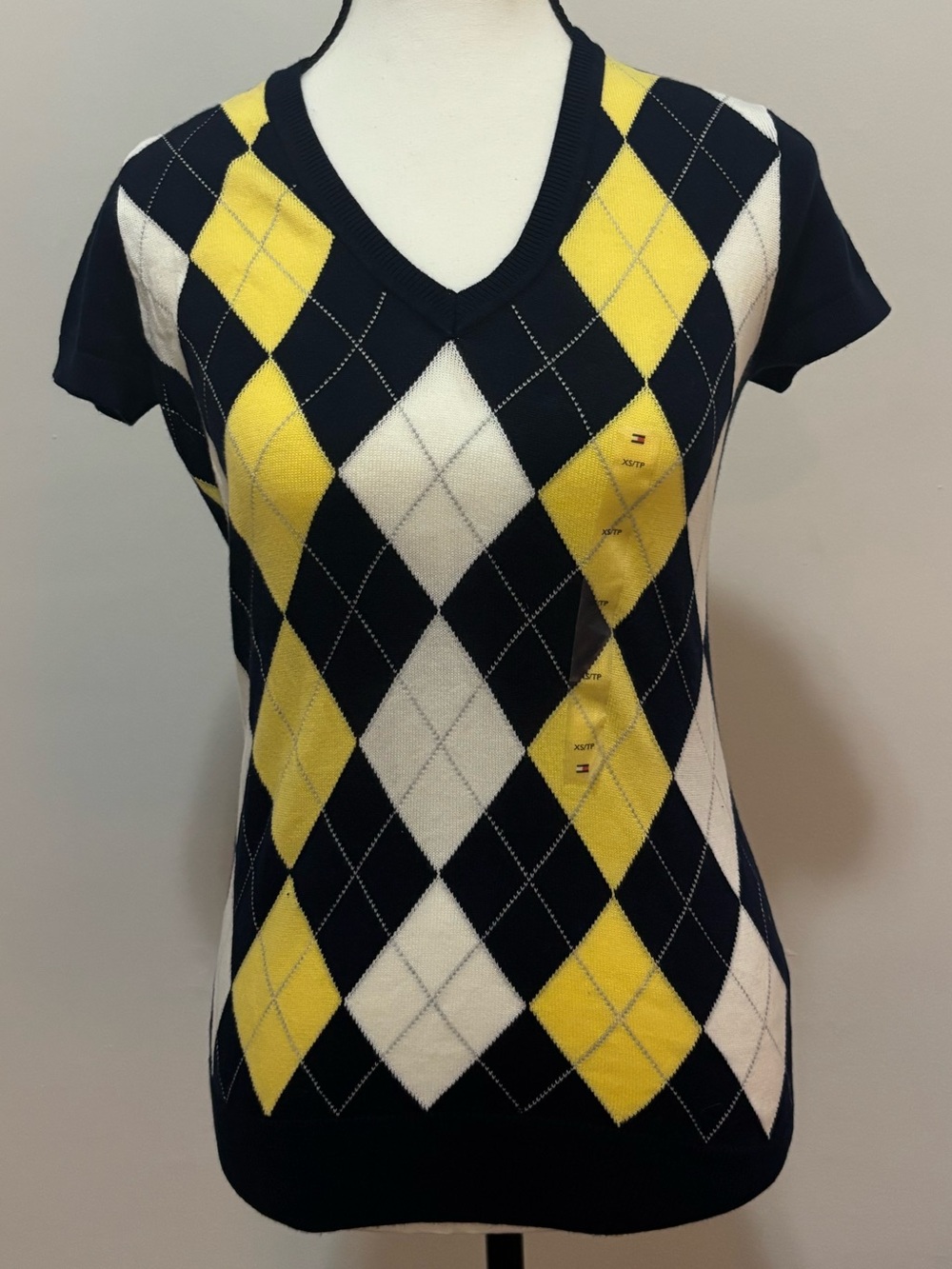 tommy nwt navy argyle sweater
